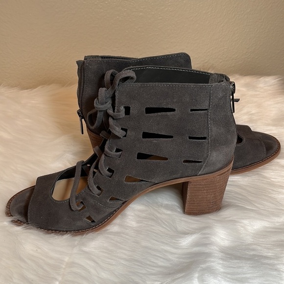 Vince Camuto Gray Open Toe Lace Shoes - Picture 3 of 14